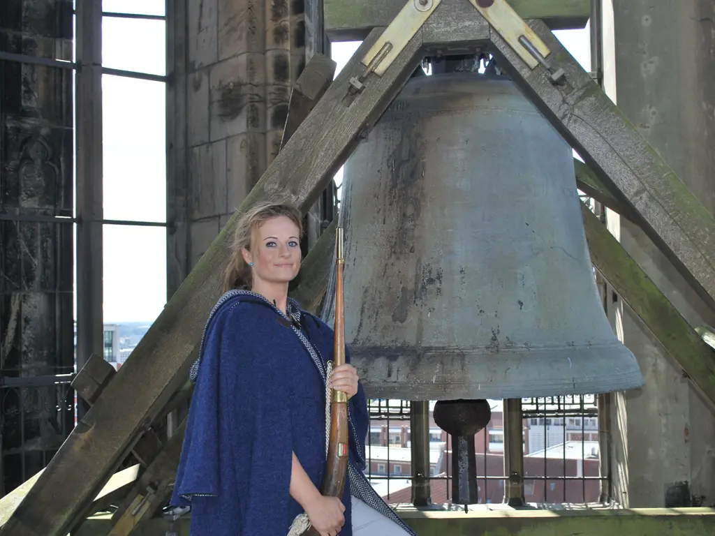 „Tuten tut gut“  – Interview mit Martje Saljé, der Türmerin von Münster